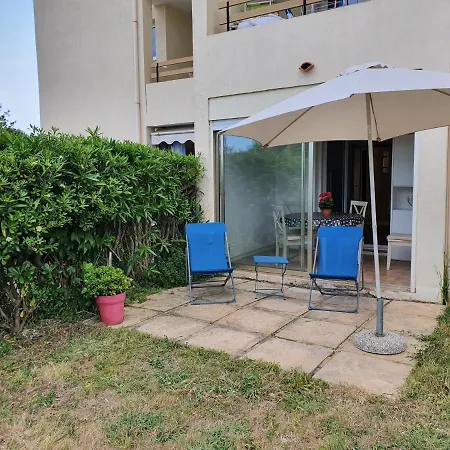 Apartment Superbe Rez-de-jardin Proche De La Plage